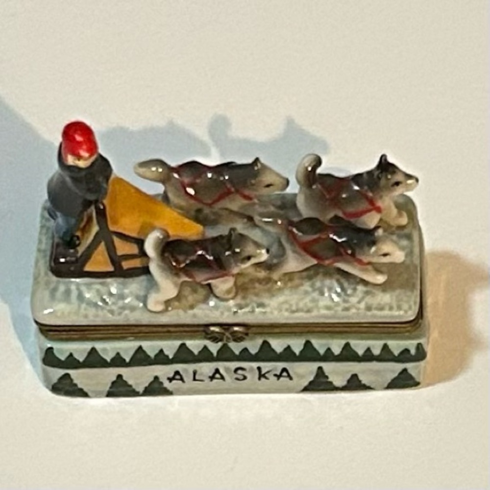 Alaska Dog Sled Ceramic Trinket Box